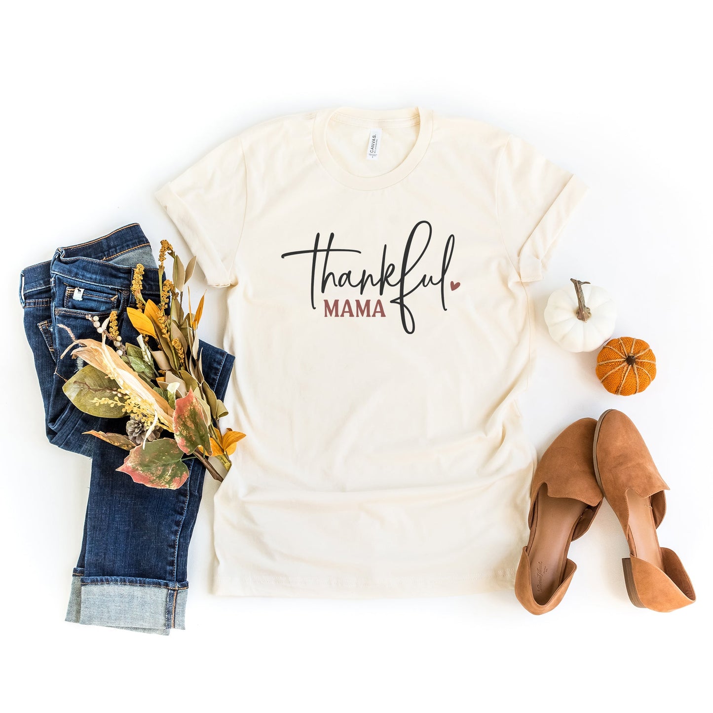 Thankful Mama Heart | Short Sleeve Graphic Tee
