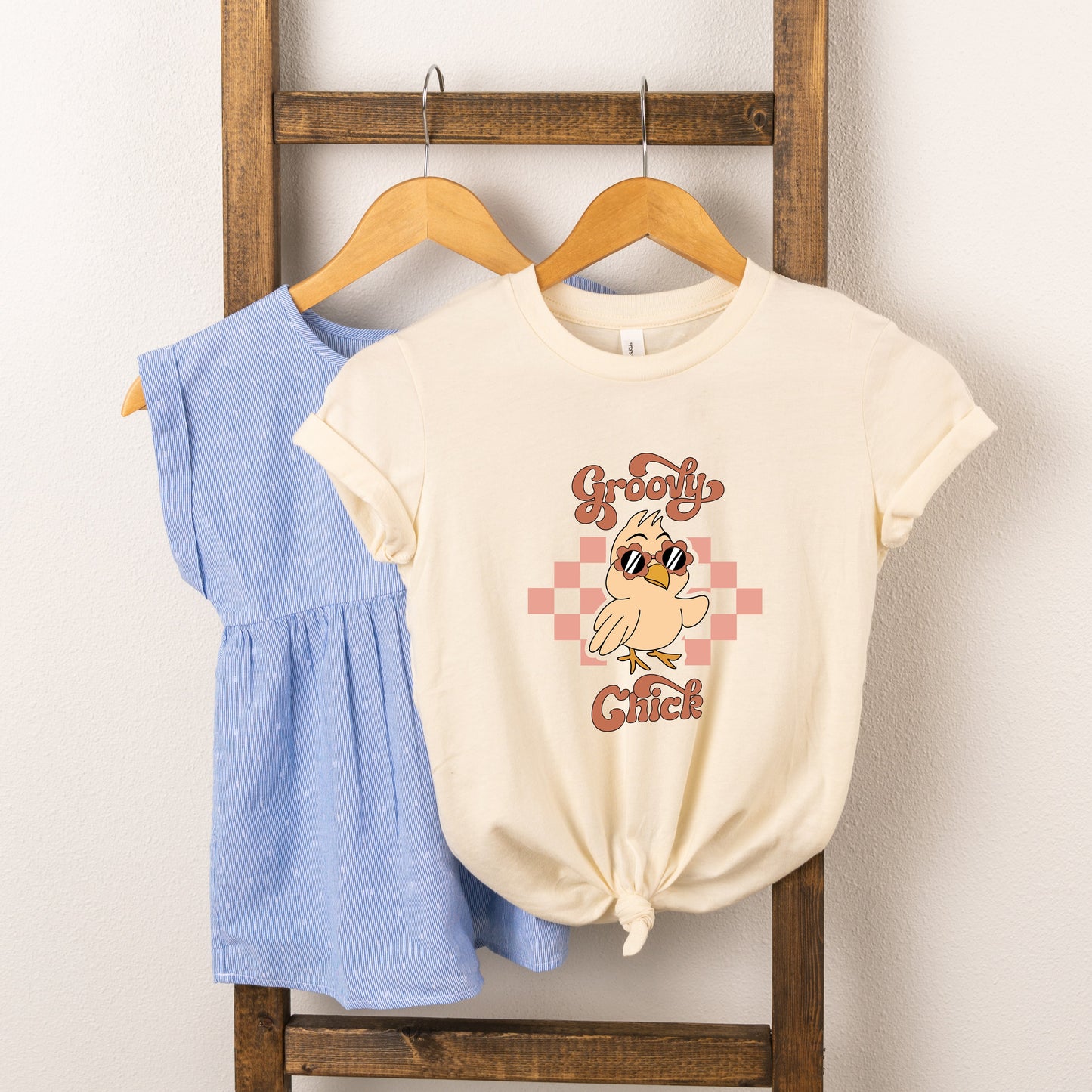 Groovy Chick Checkered | Youth Short Sleeve Crew Neck