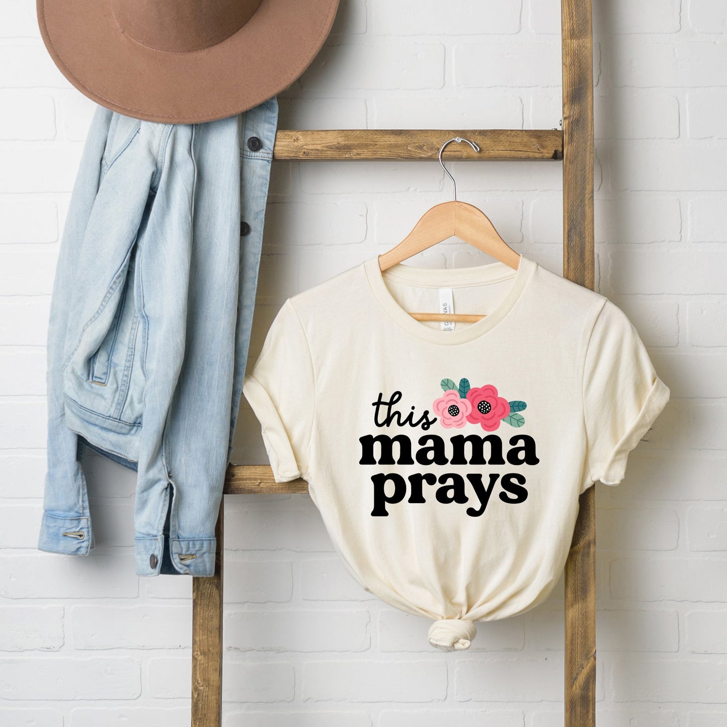 This Mama Prays Flowers | Short Sleeve Graphic Tee