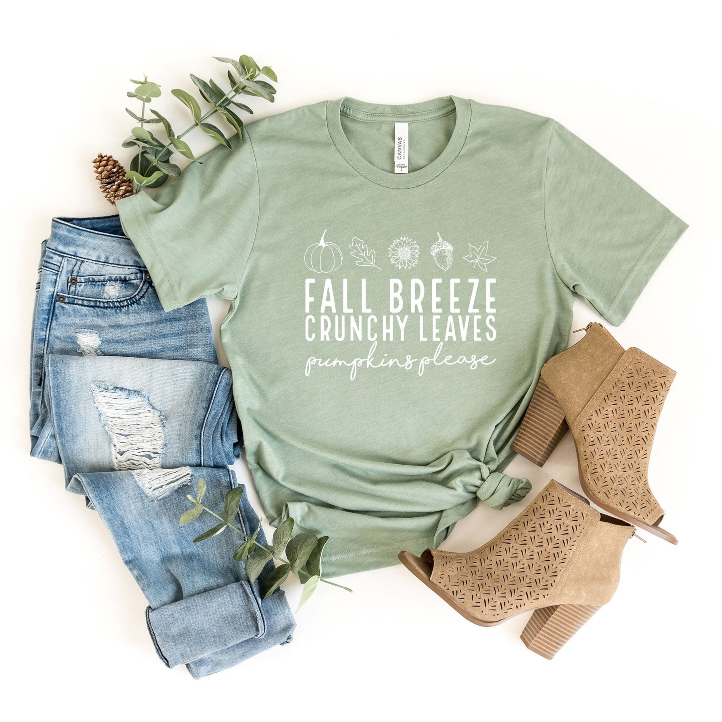 Fall Breeze Crunchy Leaves | Short Sleeve Graphic Tee
