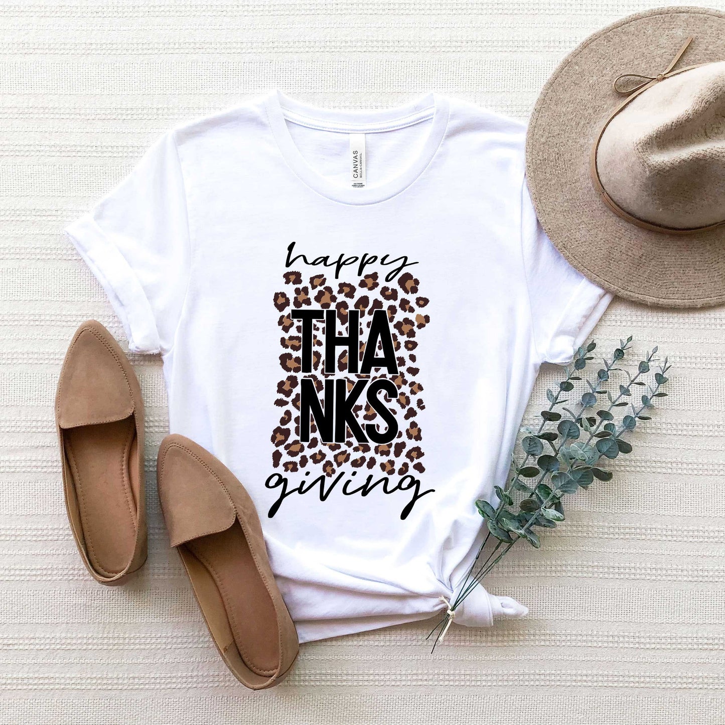 Happy Thanksgiving Leopard | Short Sleeve Graphic Tee