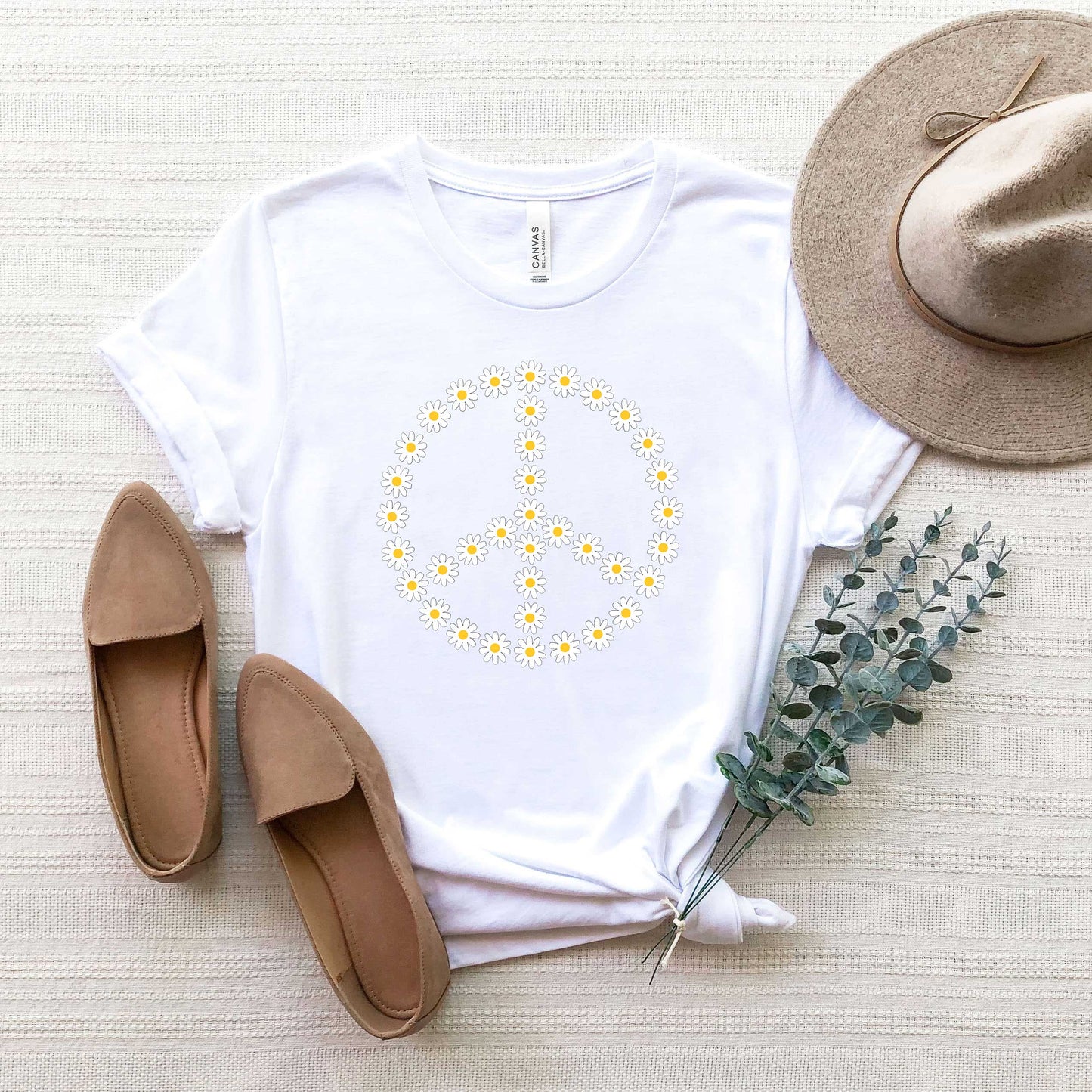 Daisy Peace Sign | Short Sleeve Graphic Tee