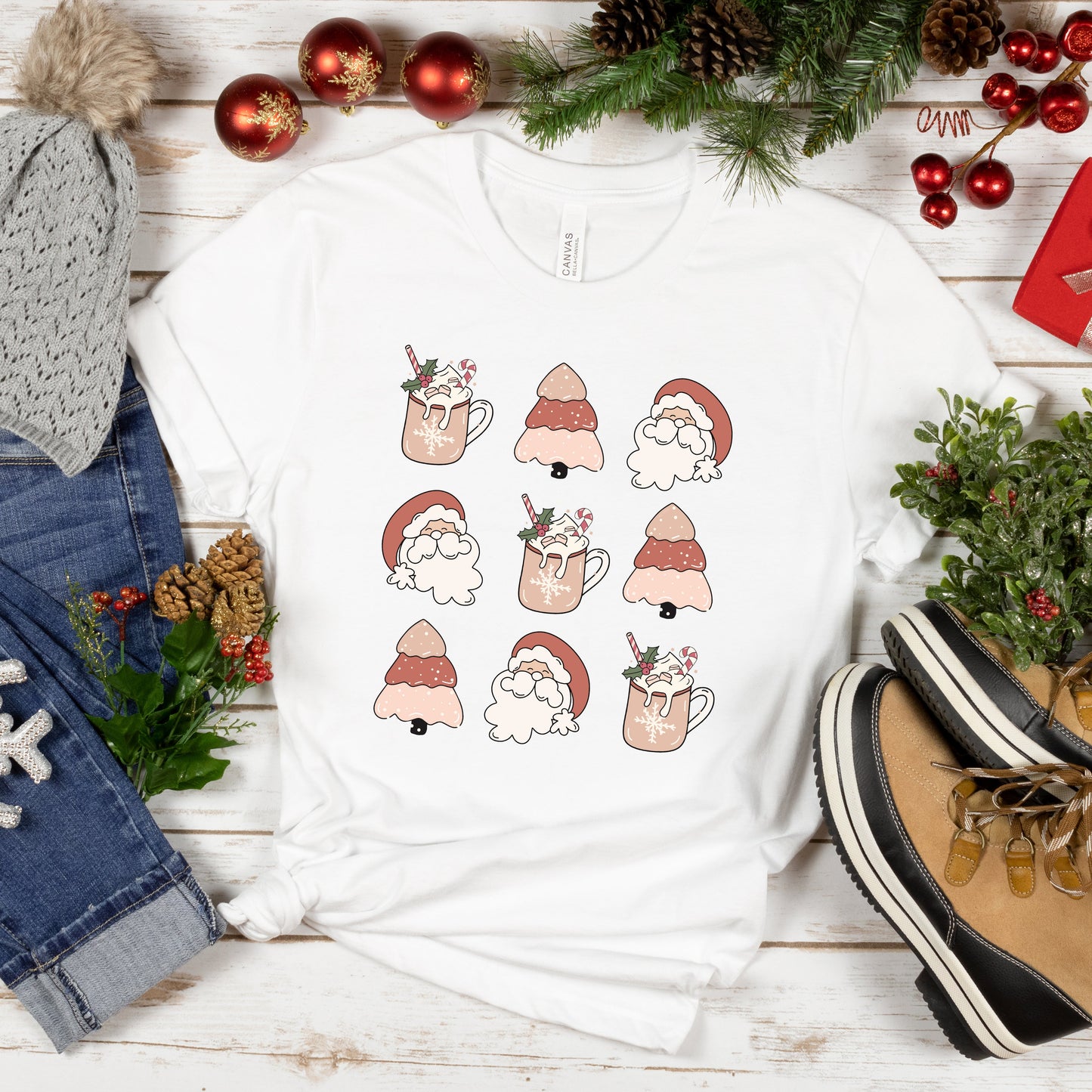Santa Tree Mug Chart | Short Sleeve Crew Neck