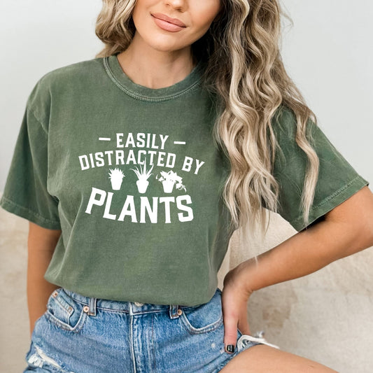 Easily Distracted By Plants Bold | Garment Dyed Short Sleeve Tee