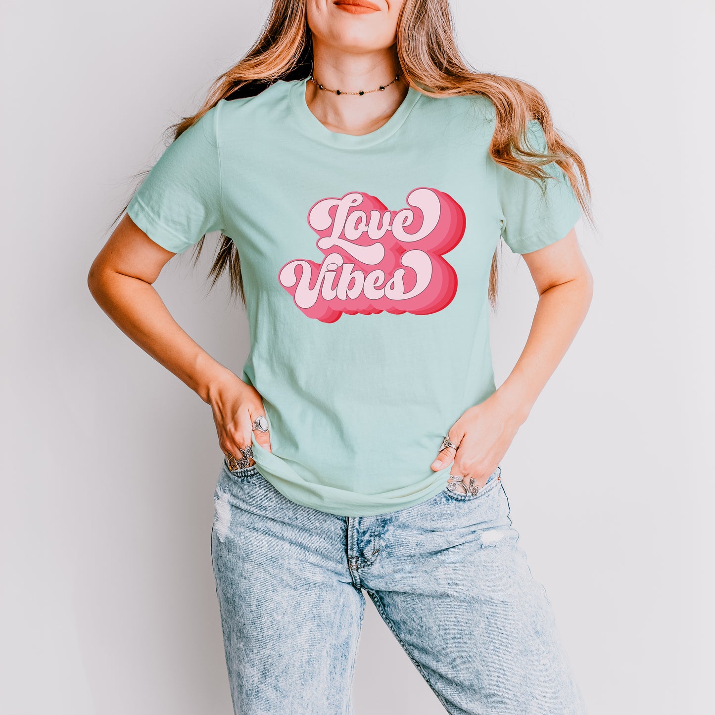 Retro Love Vibes | Short Sleeve Graphic Tee