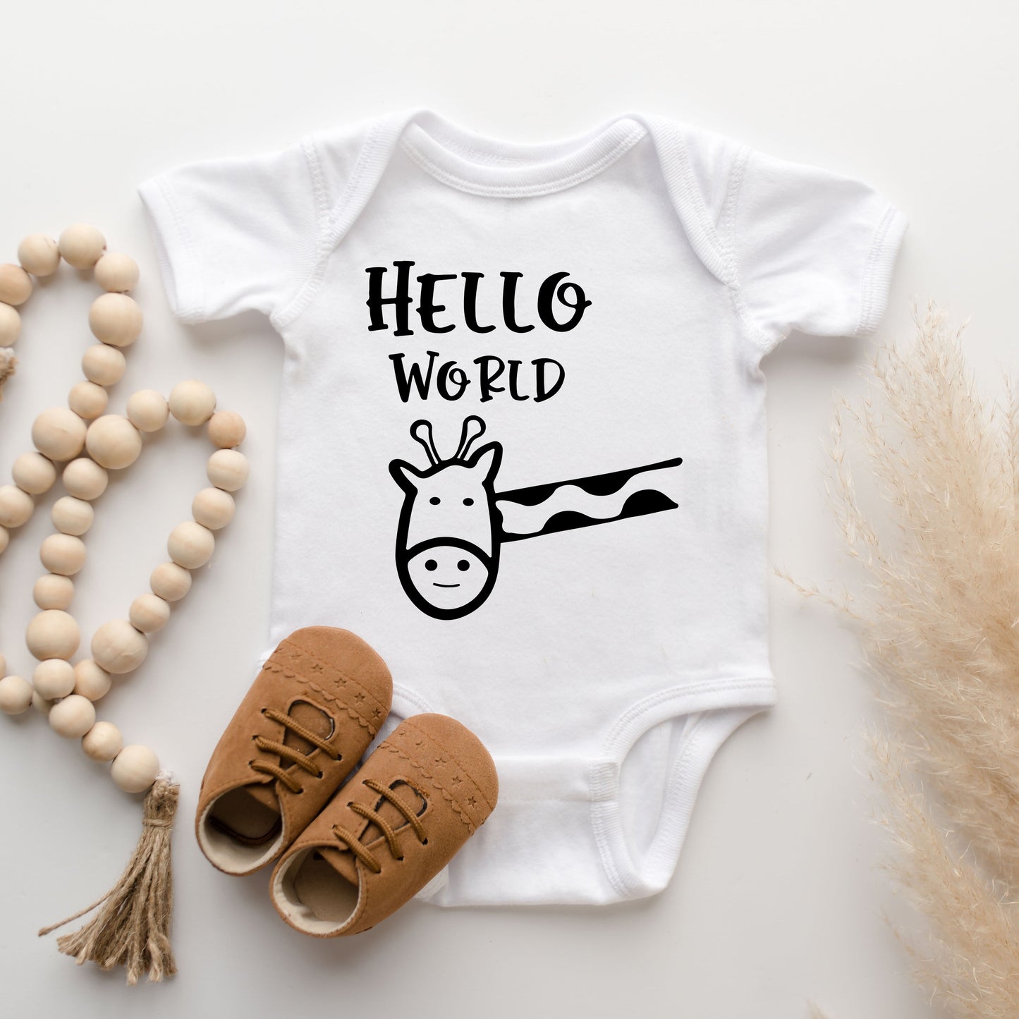 Hello World Giraffe | Baby Graphic Short Sleeve Bodysuit