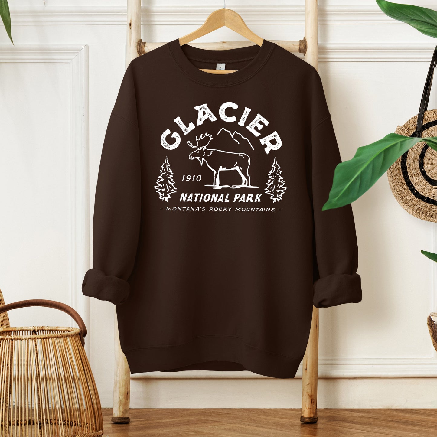 Vintage Glacier National Park | Sweatshirt