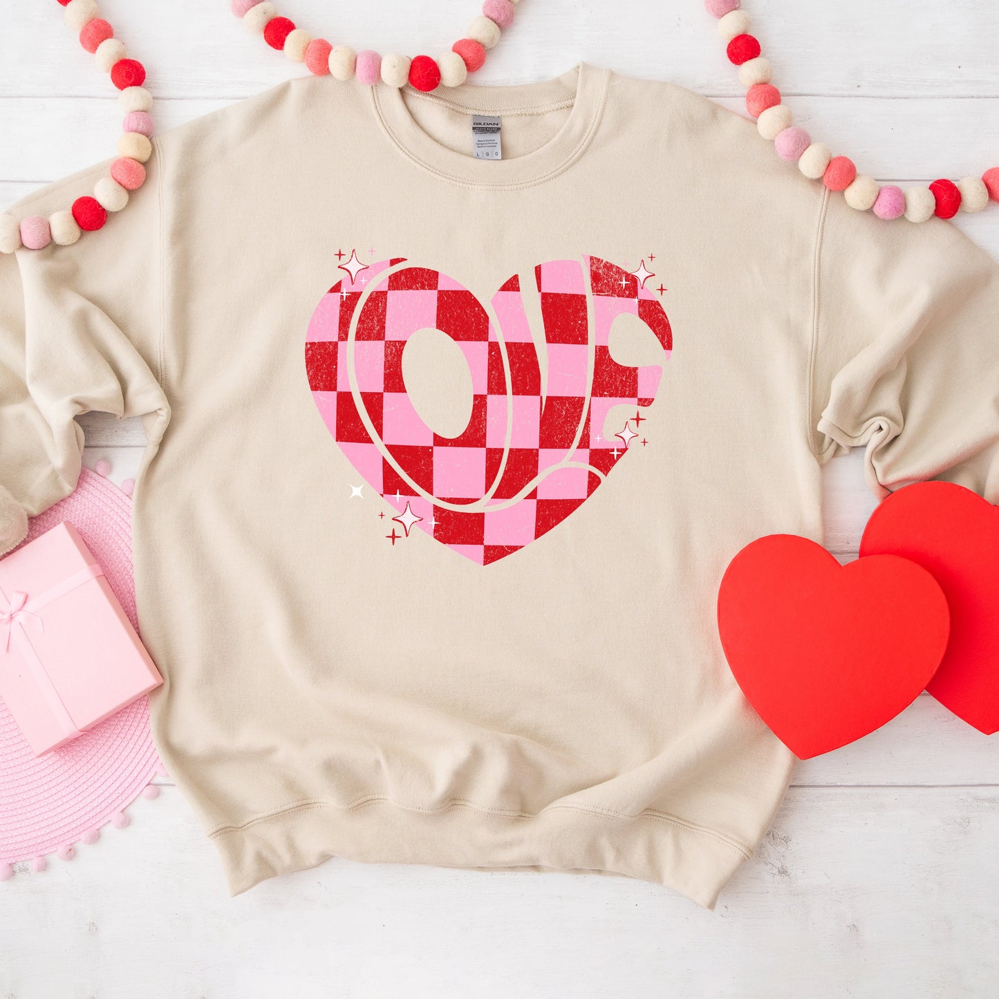 Love Checkered Puzzle Heart | Sweatshirt