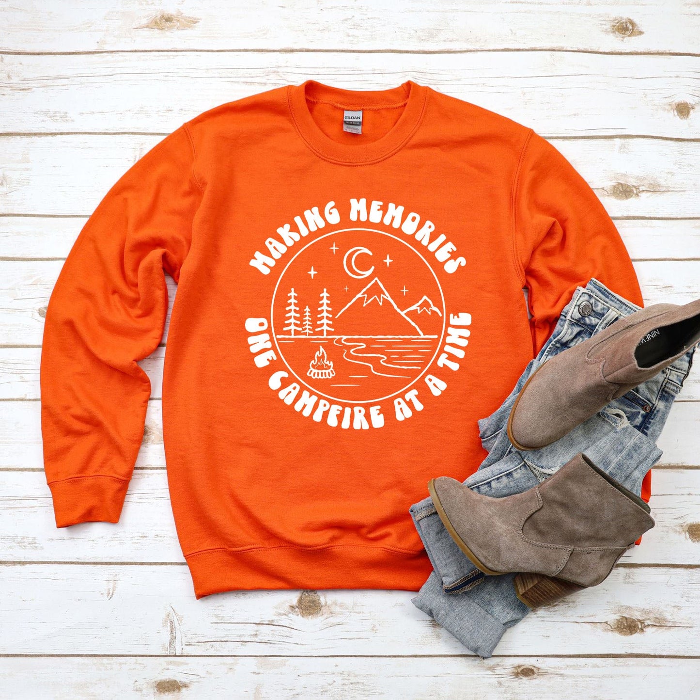 Making Memories Campfire | Sweatshirt