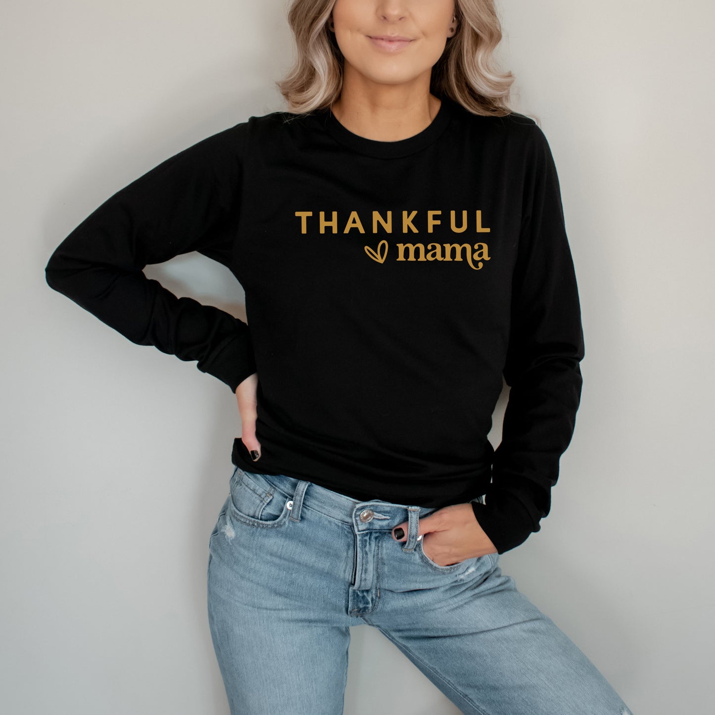 Thankful Mama Bold Heart | Long Sleeve Crew Neck