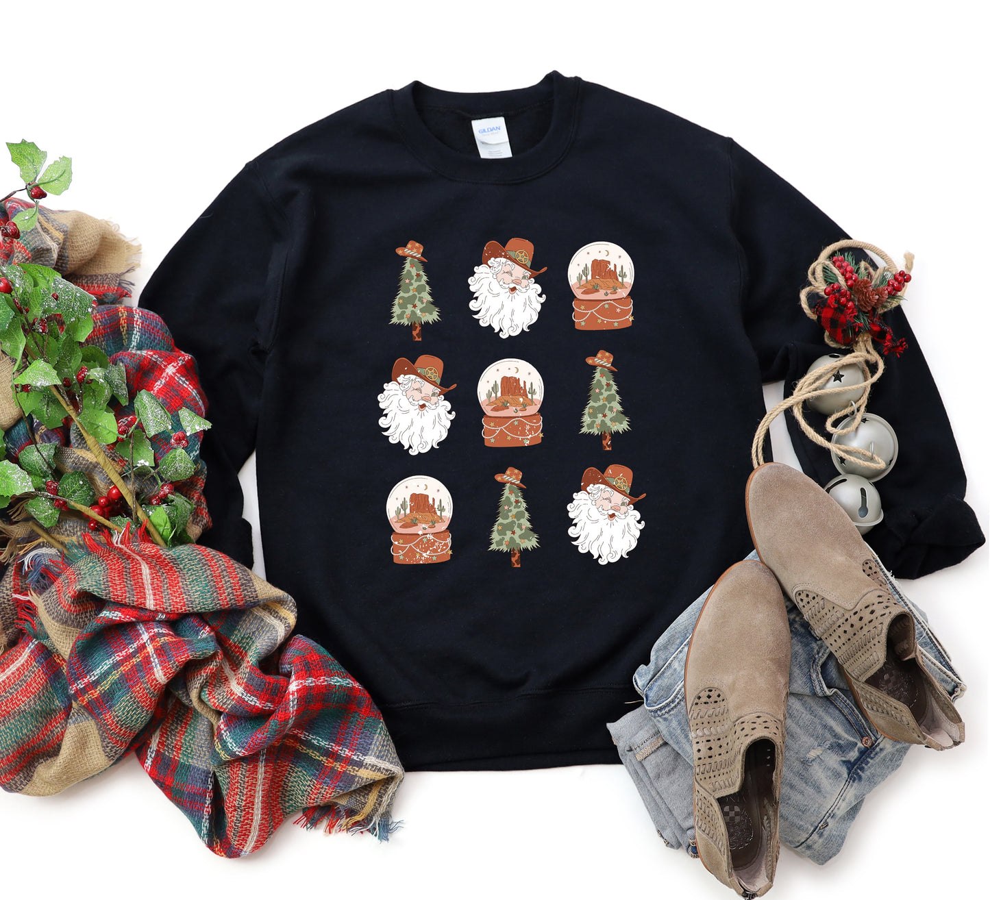 Western Santa Snowglobe | Sweatshirt