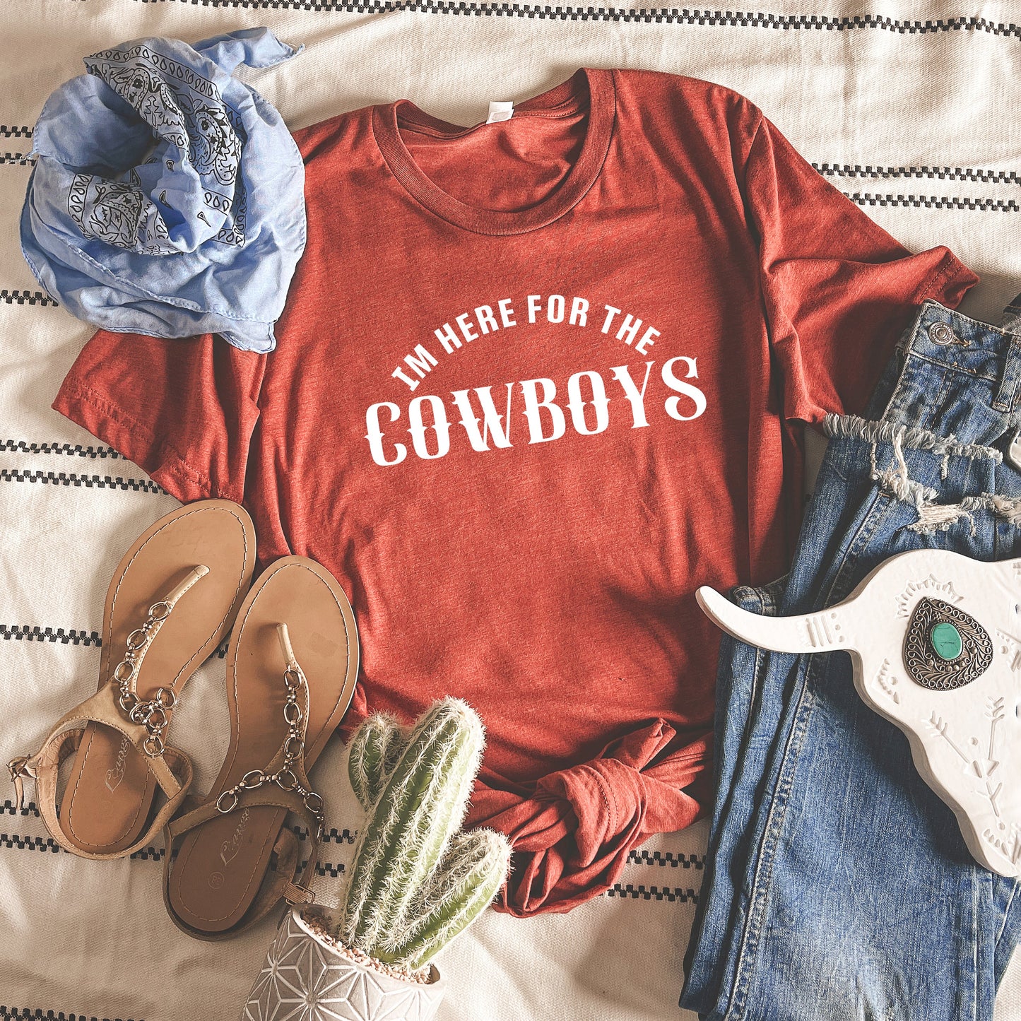 I'm Here For The Cowboys | Short Sleeve Graphic Tee