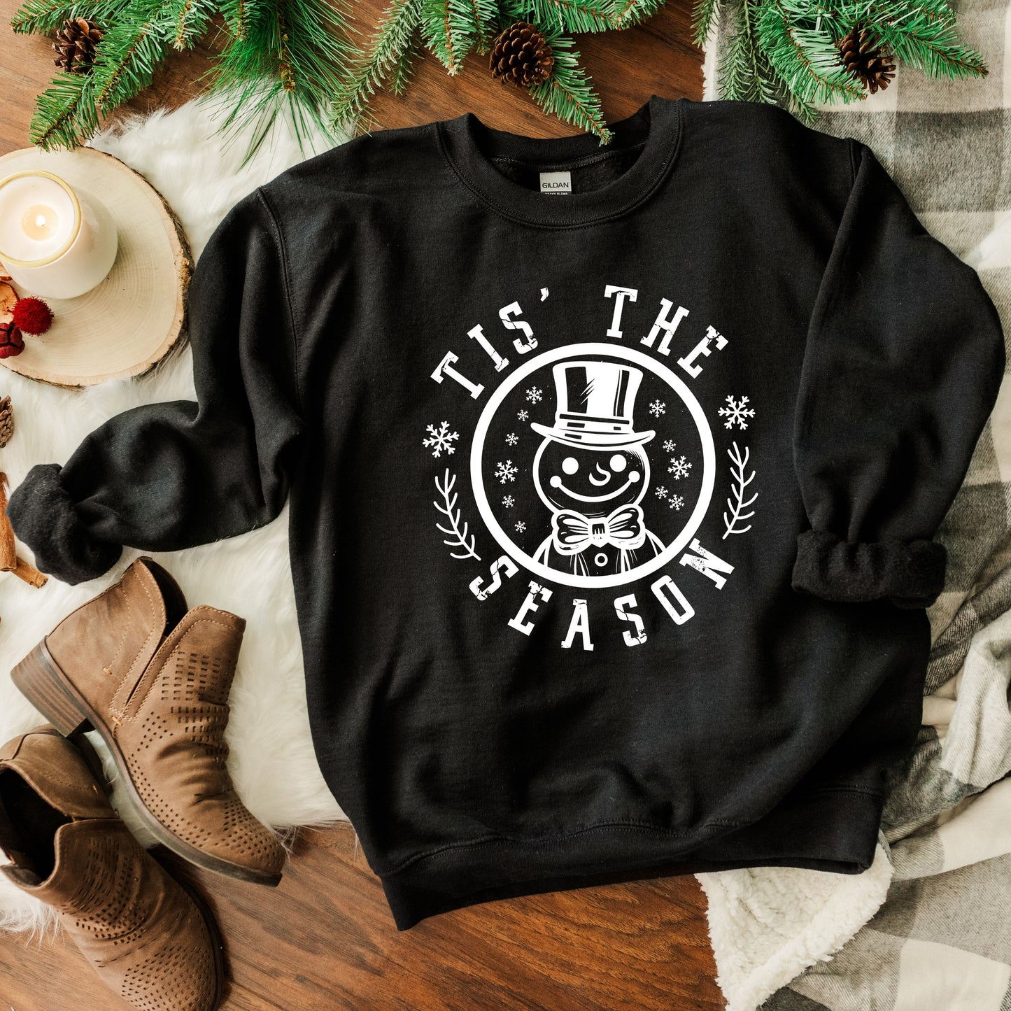 Tis The Season Distressed | Sweatshirt