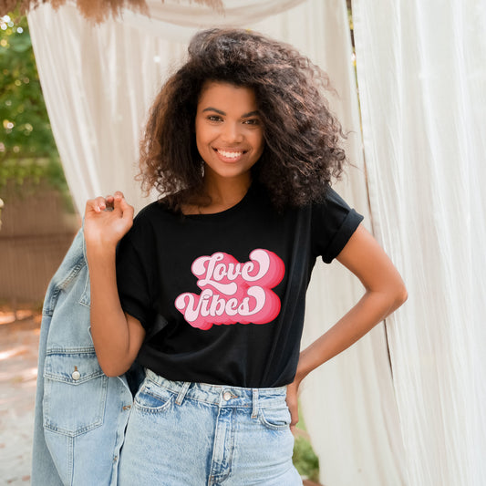 Retro Love Vibes | Short Sleeve Graphic Tee