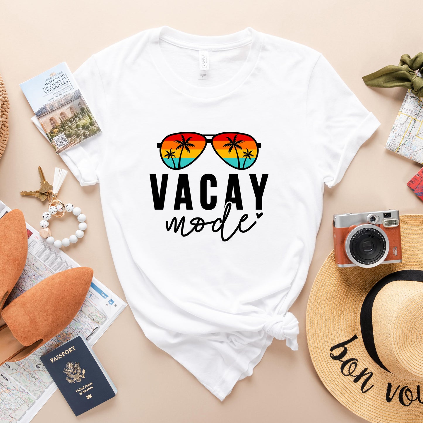 Vacay Mode Sunglasses | Short Sleeve Graphic Tee