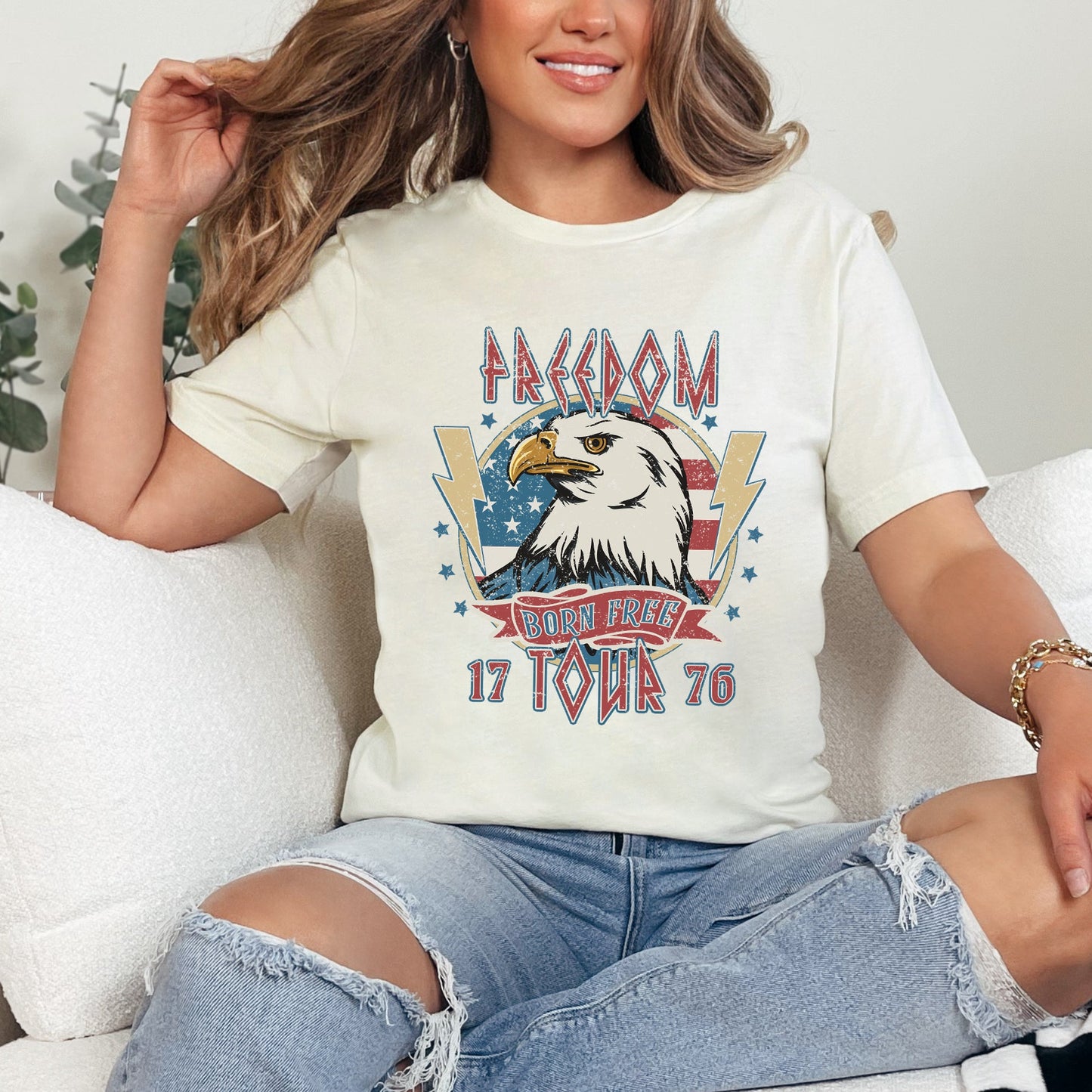 Freedom Tour Born Free | Short Sleeve Graphic Tee