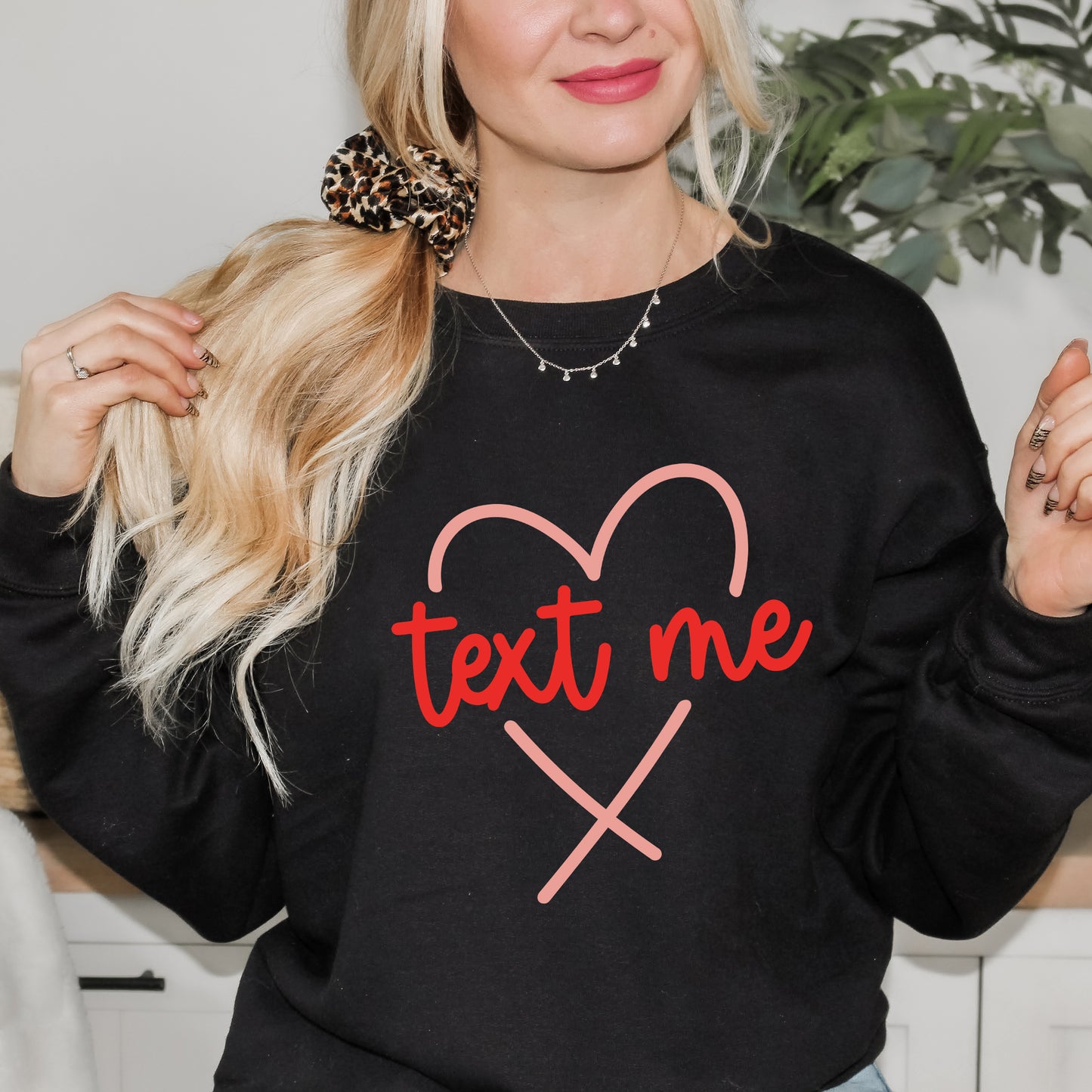 Text Me Heart | Sweatshirt