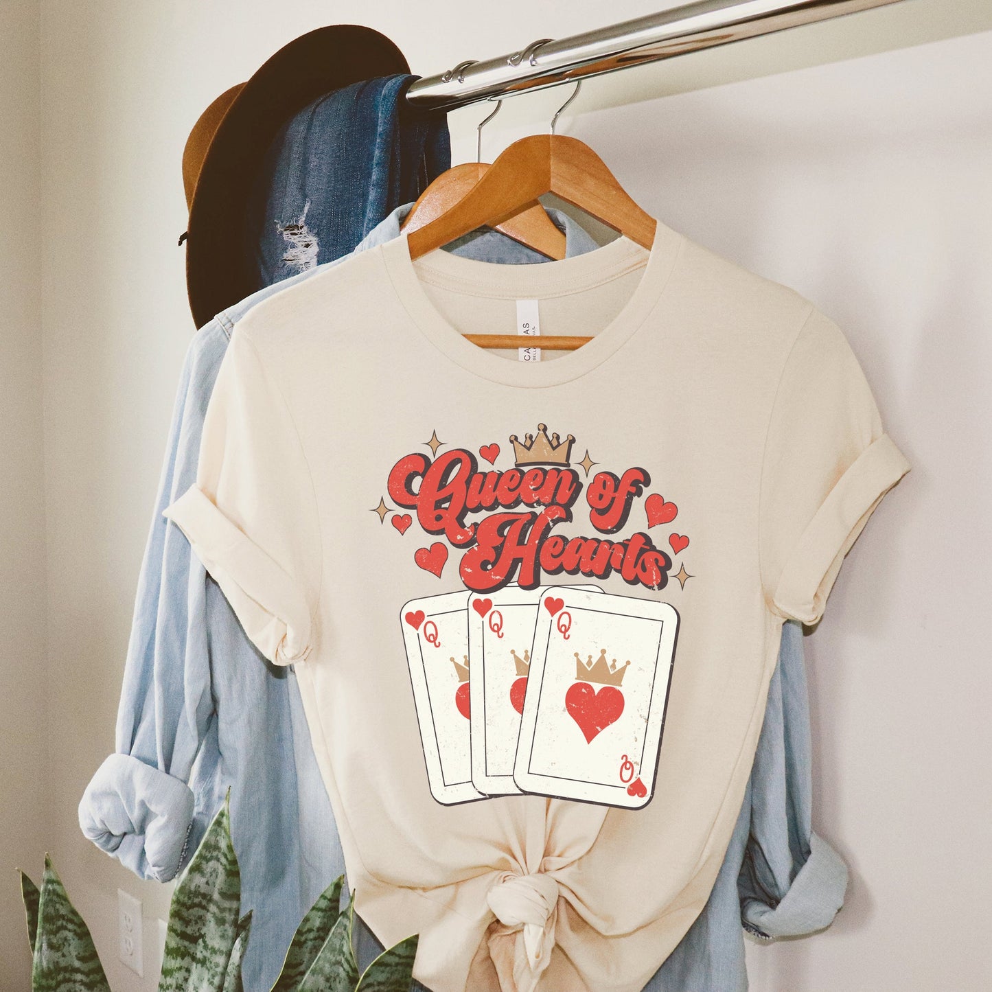 Queen of Hearts Cards | Short Sleeve Crew Neck