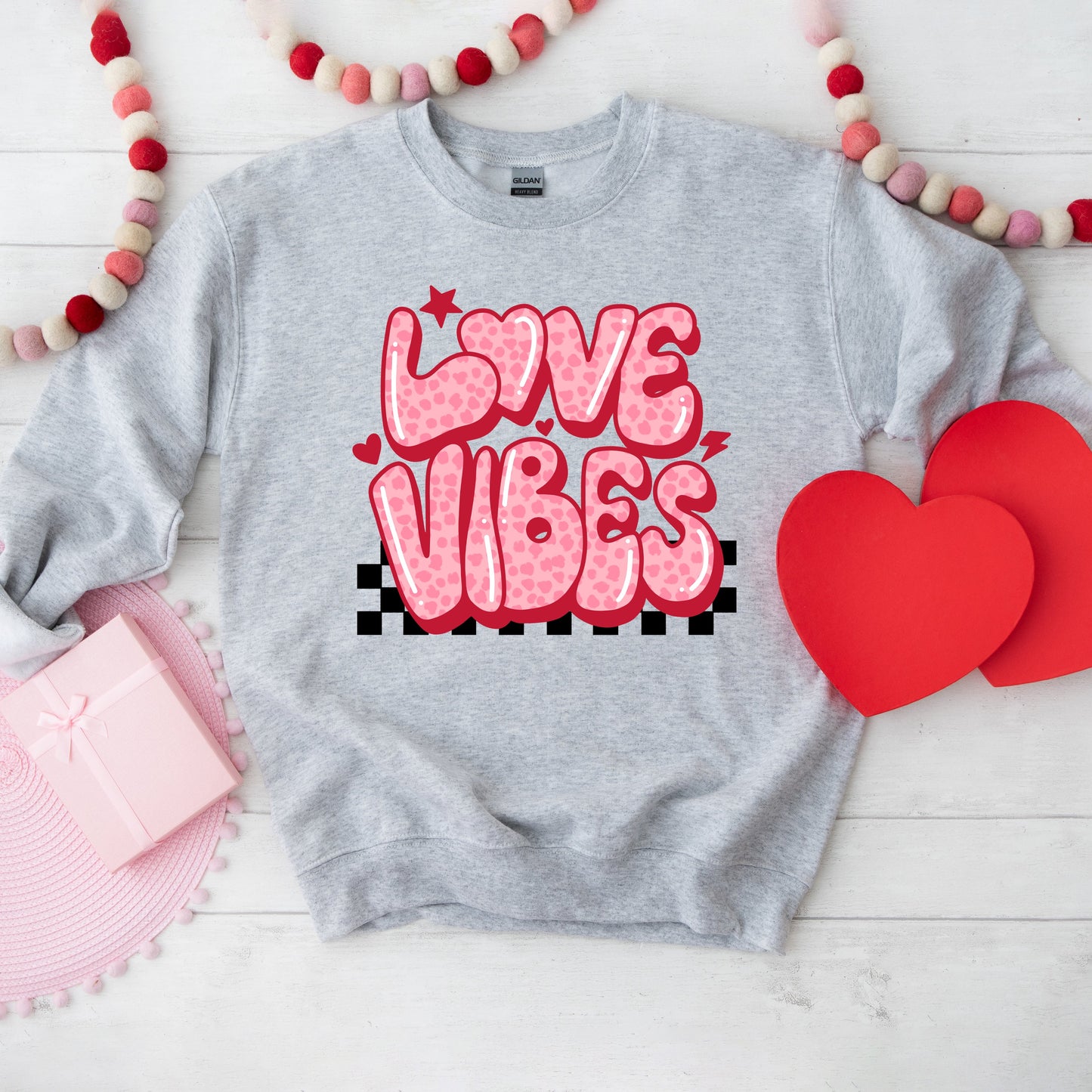 Love Vibes Stars Checkered | Sweatshirt