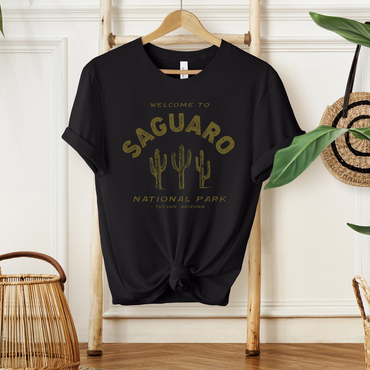 Vintage Saguaro National Park | Short Sleeve Graphic Tee