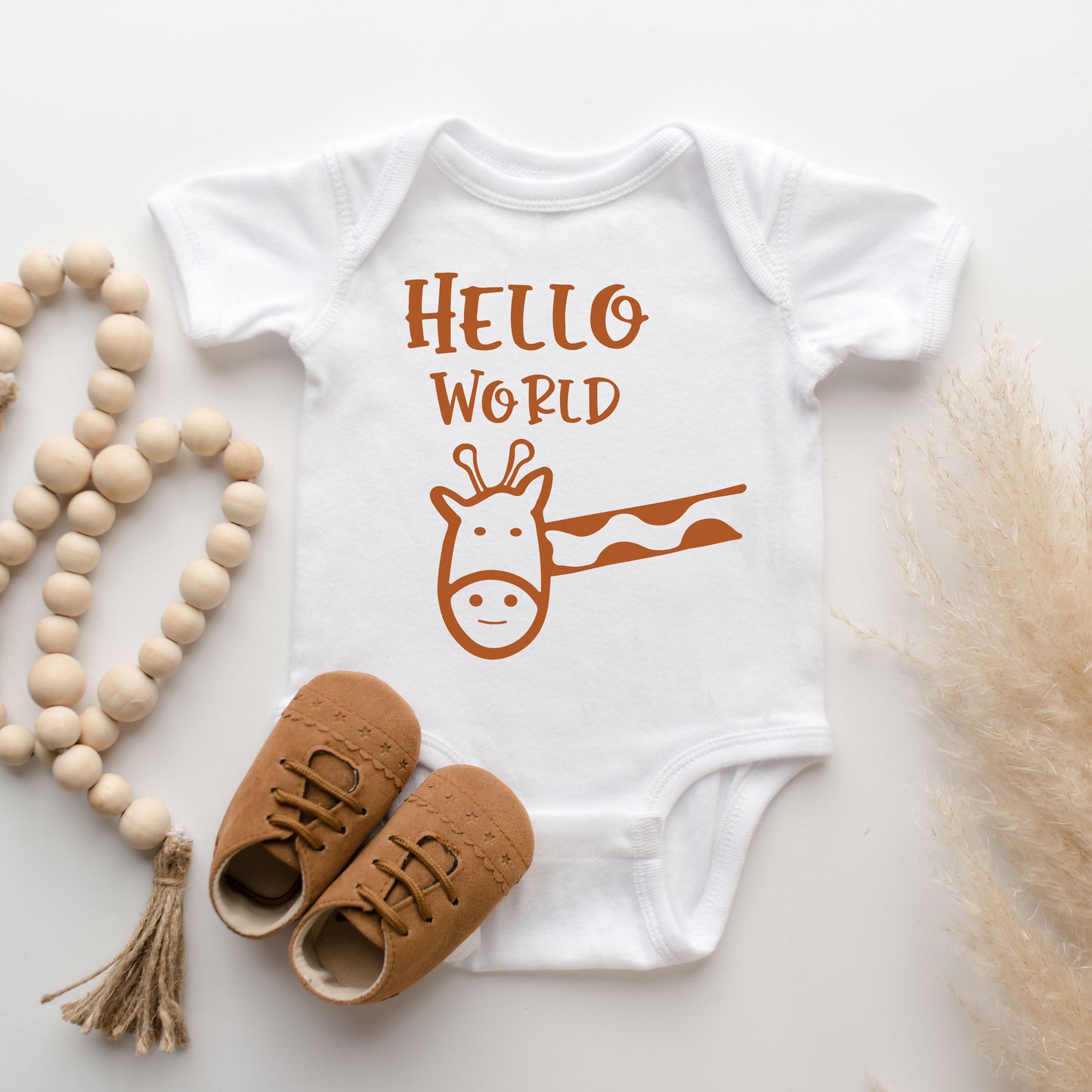 Hello World Giraffe | Baby Graphic Short Sleeve Bodysuit