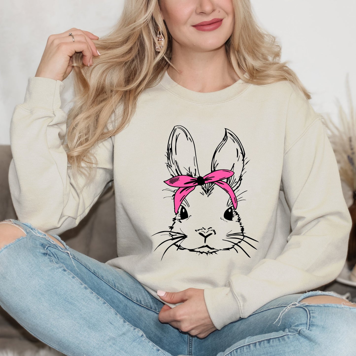Bunny With Bandana | Sweatshirt
