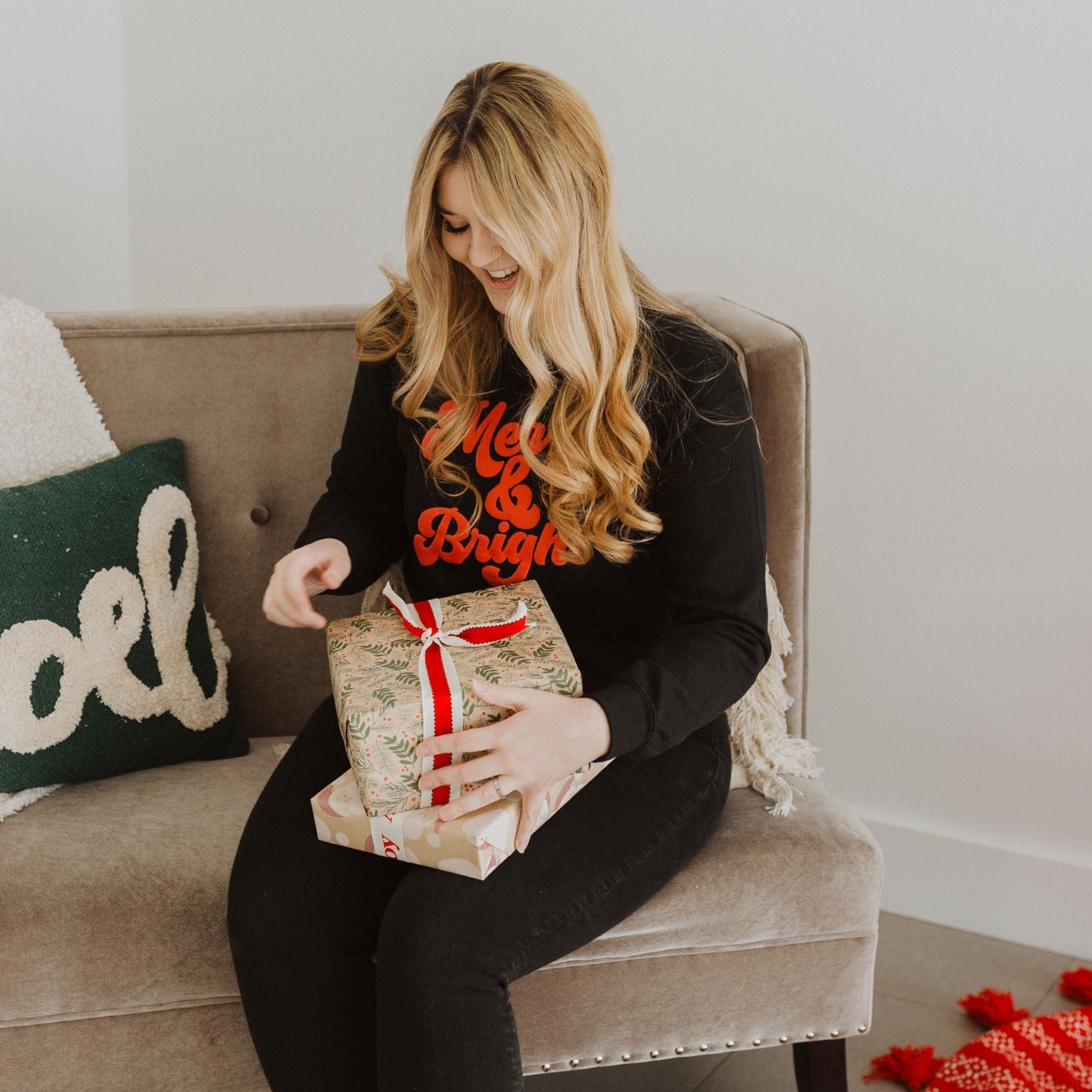 Merry & Bright- Red Puff Ink | Sweatshirt