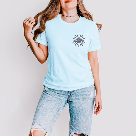 Fun In The Sun Summer Front And Back - Women's Short Sleeve Graphic T-Shirt
