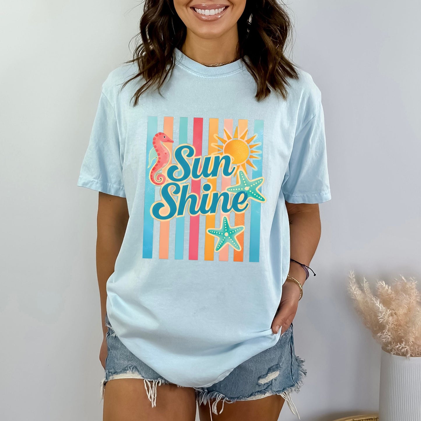Sunshine Seahorse Stripes - Women's Garment Dyed Graphic T-Shirt