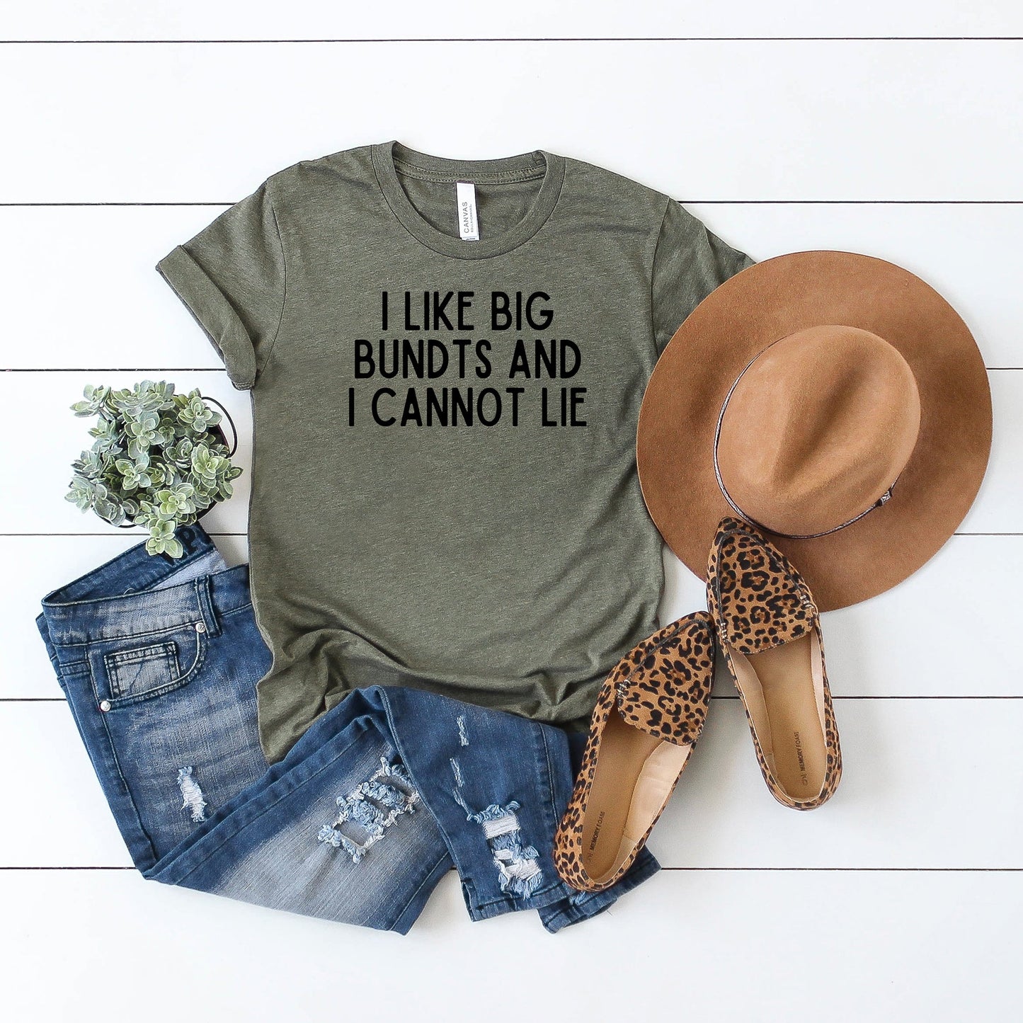 I Like Big Bundts | Short Sleeve Graphic Tee