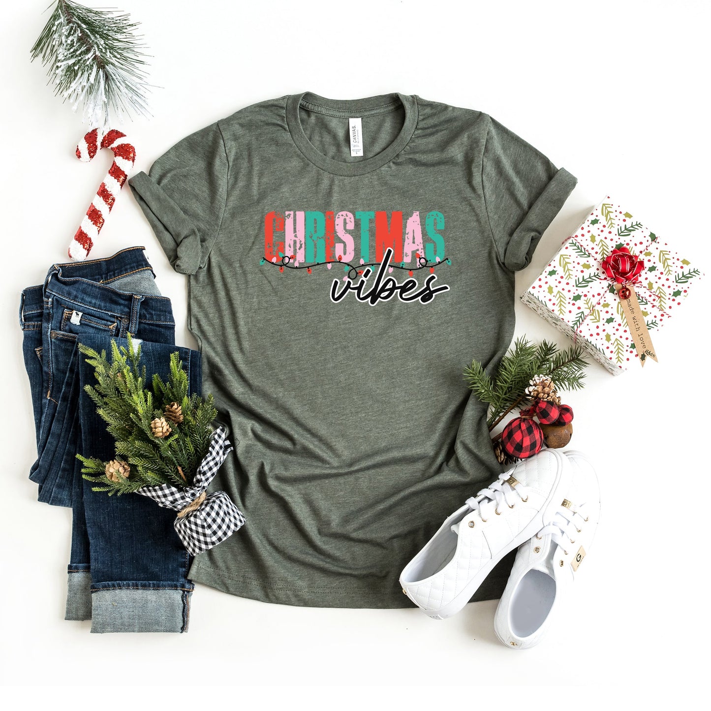 Christmas Vibes Lights | Short Sleeve Graphic Tee