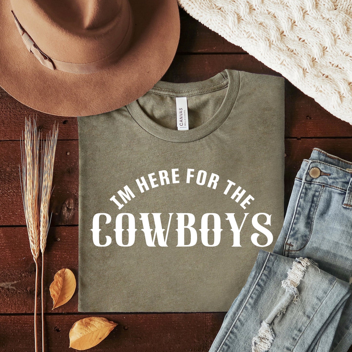 I'm Here For The Cowboys | Short Sleeve Graphic Tee