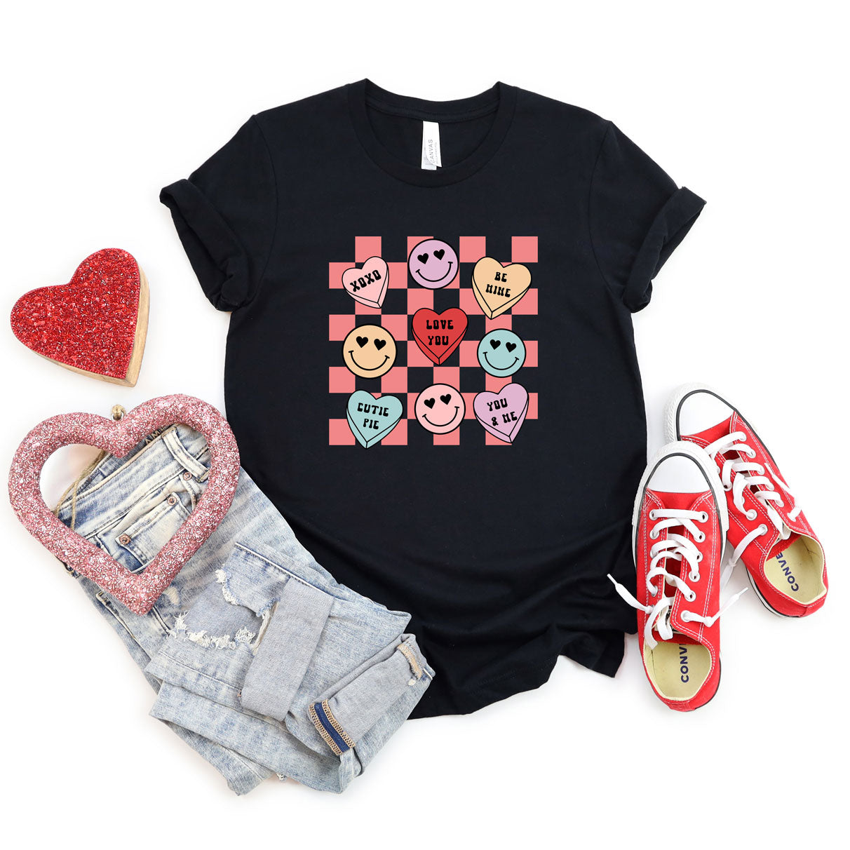 Candy Heart Smile Solid | Short Sleeve Graphic Tee