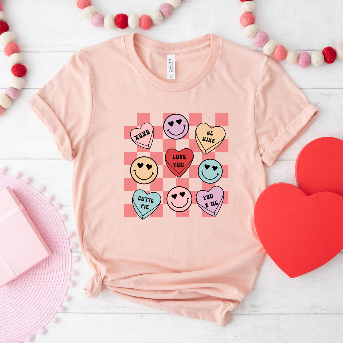 Candy Heart Smile Solid | Short Sleeve Graphic Tee
