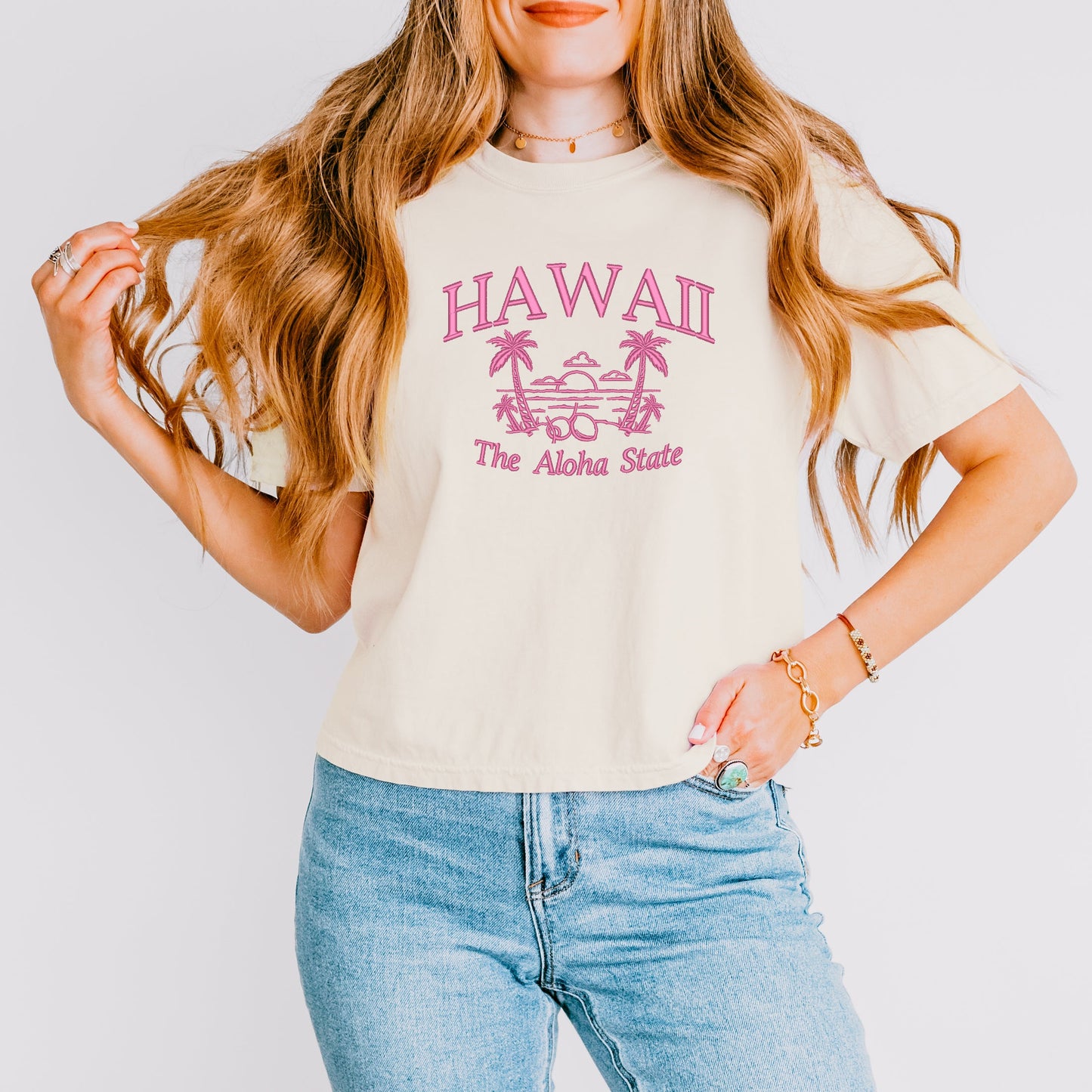 Emboridered Hawaii The Aloha State | Relaxed Fit Cropped Tee