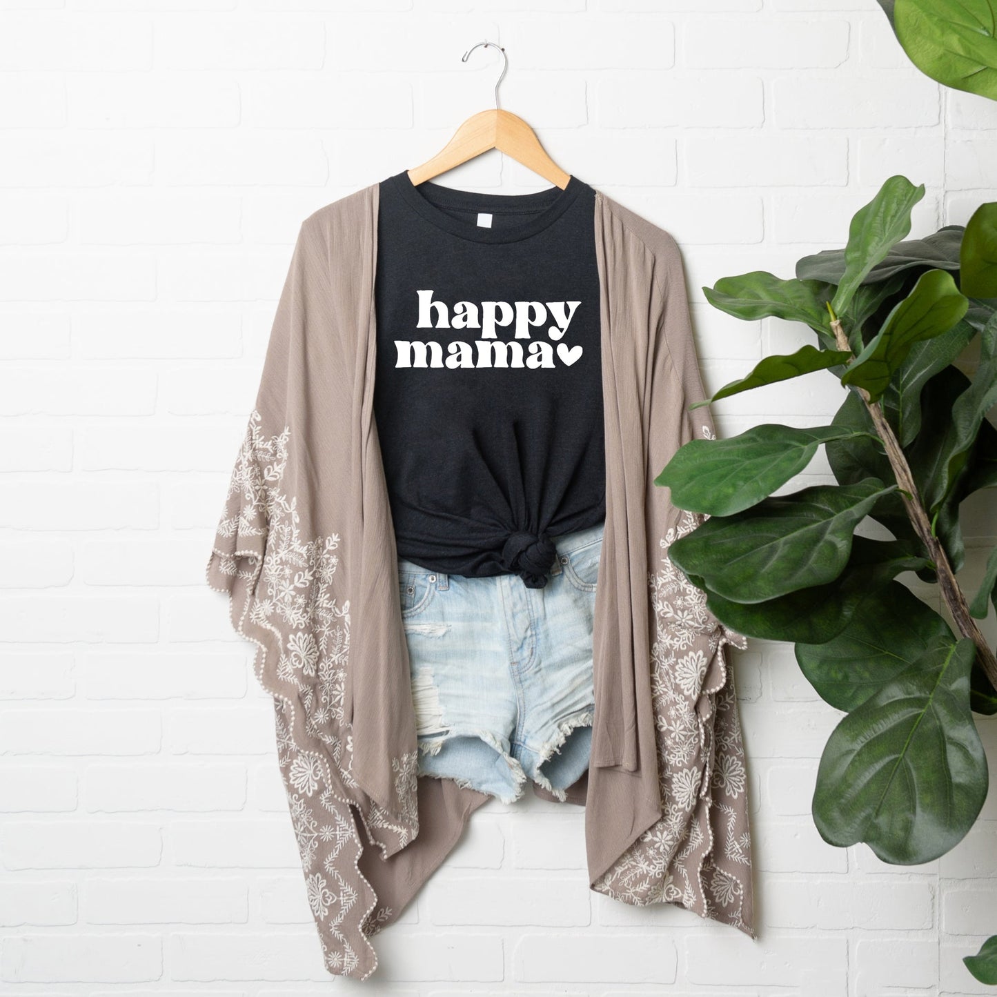 Happy Mama | Short Sleeve Graphic Tee