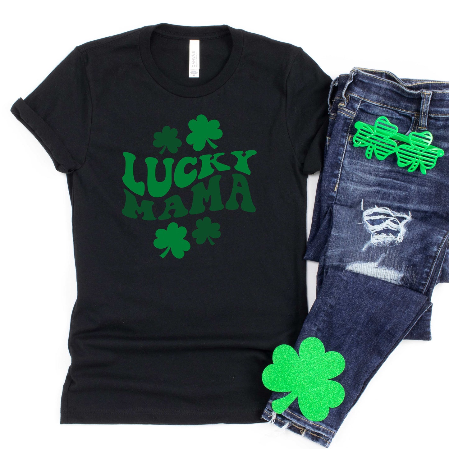 Lucky Mama Clovers | Short Sleeve Graphic Tee