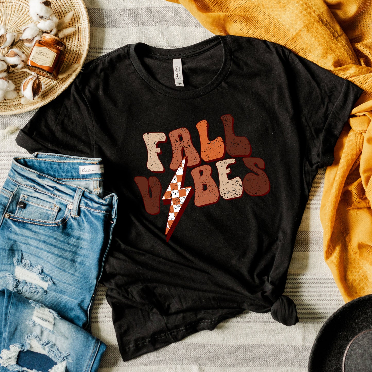 Retro Fall Vibes Wavy | Short Sleeve Crew Neck