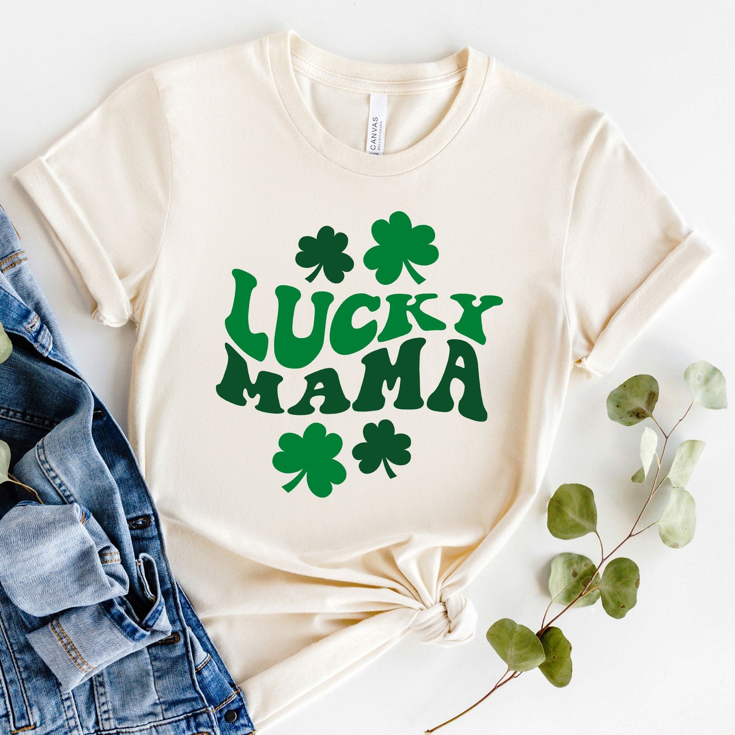 Lucky Mama Clovers | Short Sleeve Graphic Tee