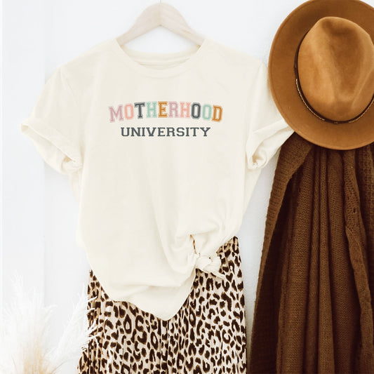 Motherhood University Colorful | Short Sleeve Graphic Tee