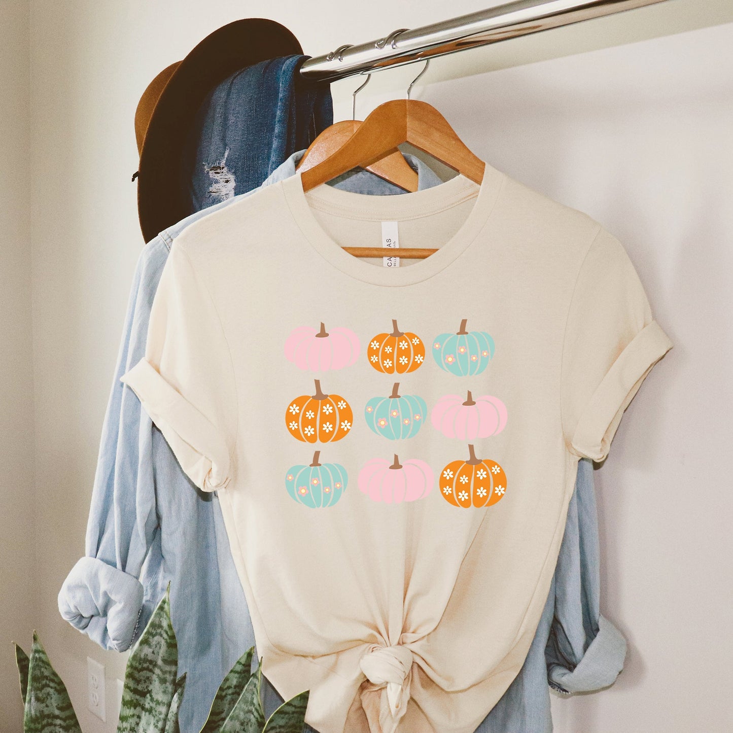 Floral Pumpkins Chart | Short Sleeve Graphic Tee