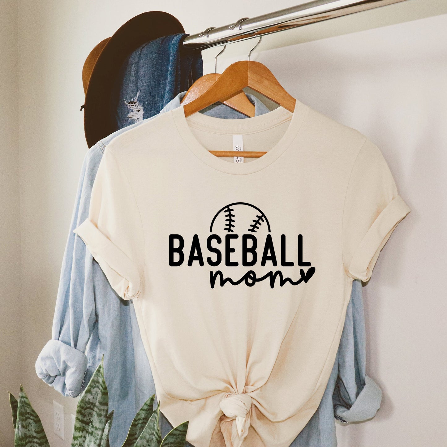 Baseball Mom Ball | Short Sleeve Graphic Tee
