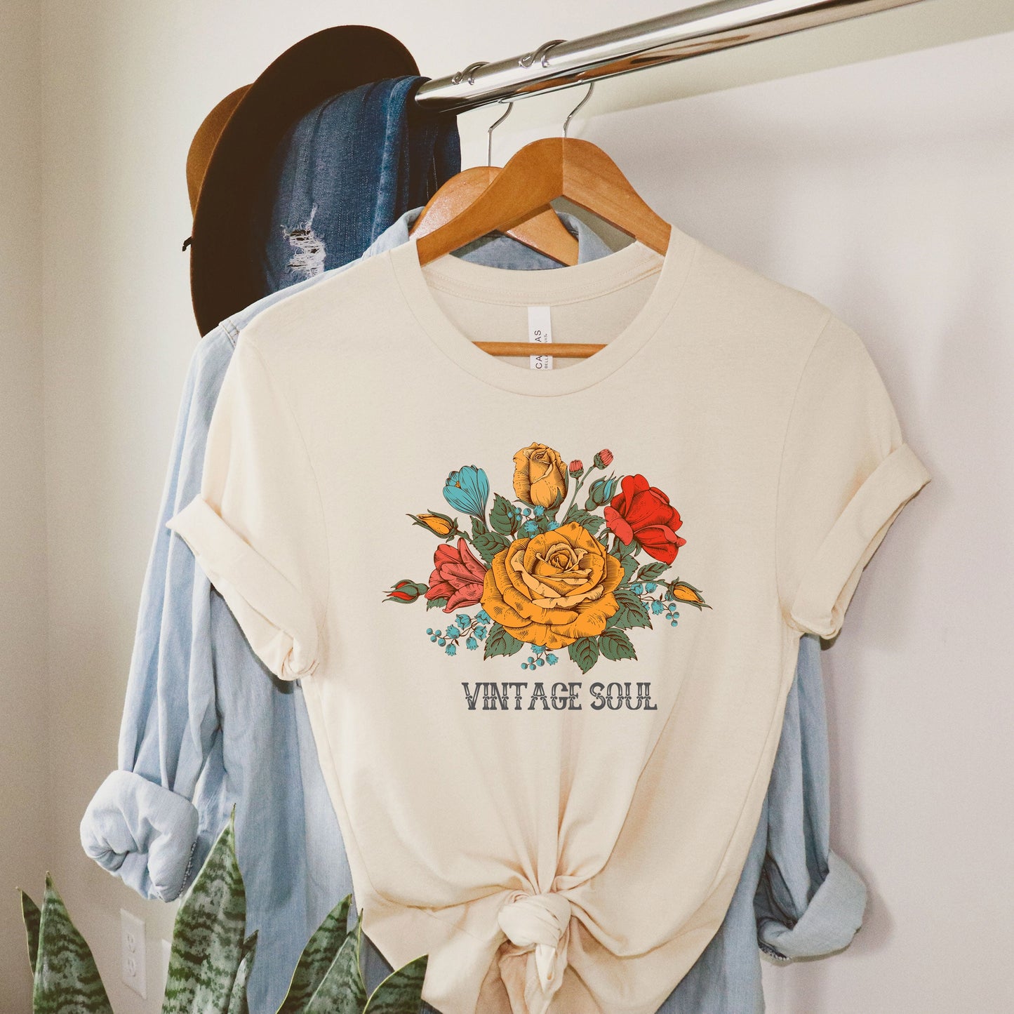 Vintage Soul Flowers | Short Sleeve Graphic Tee
