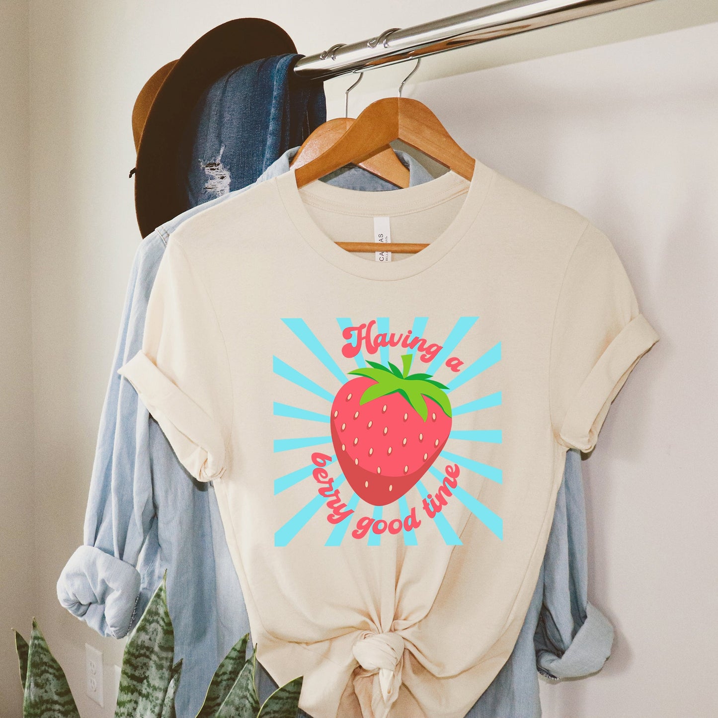 Having A Berry Good Time | Short Sleeve Graphic Tee