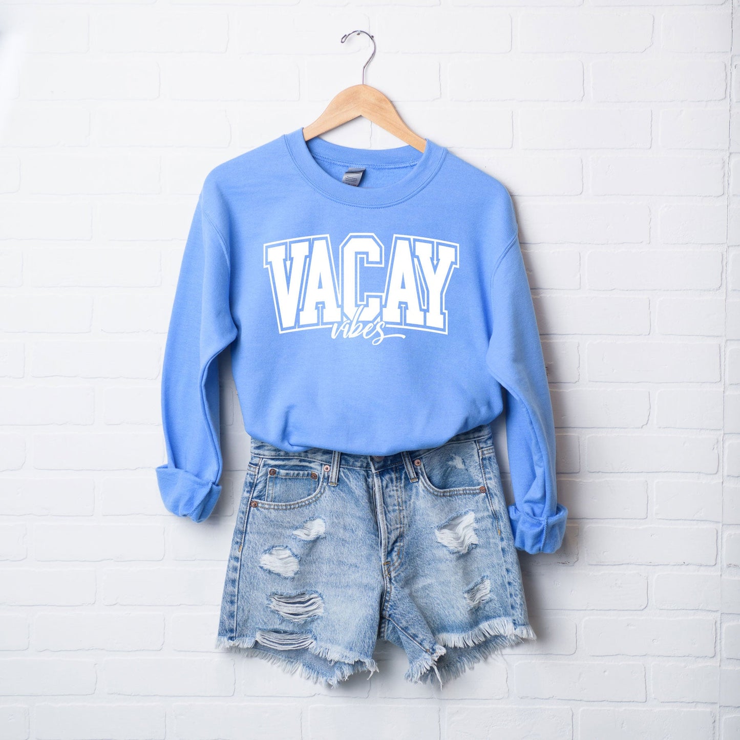 Varsity Vacay Vibes | Sweatshirt