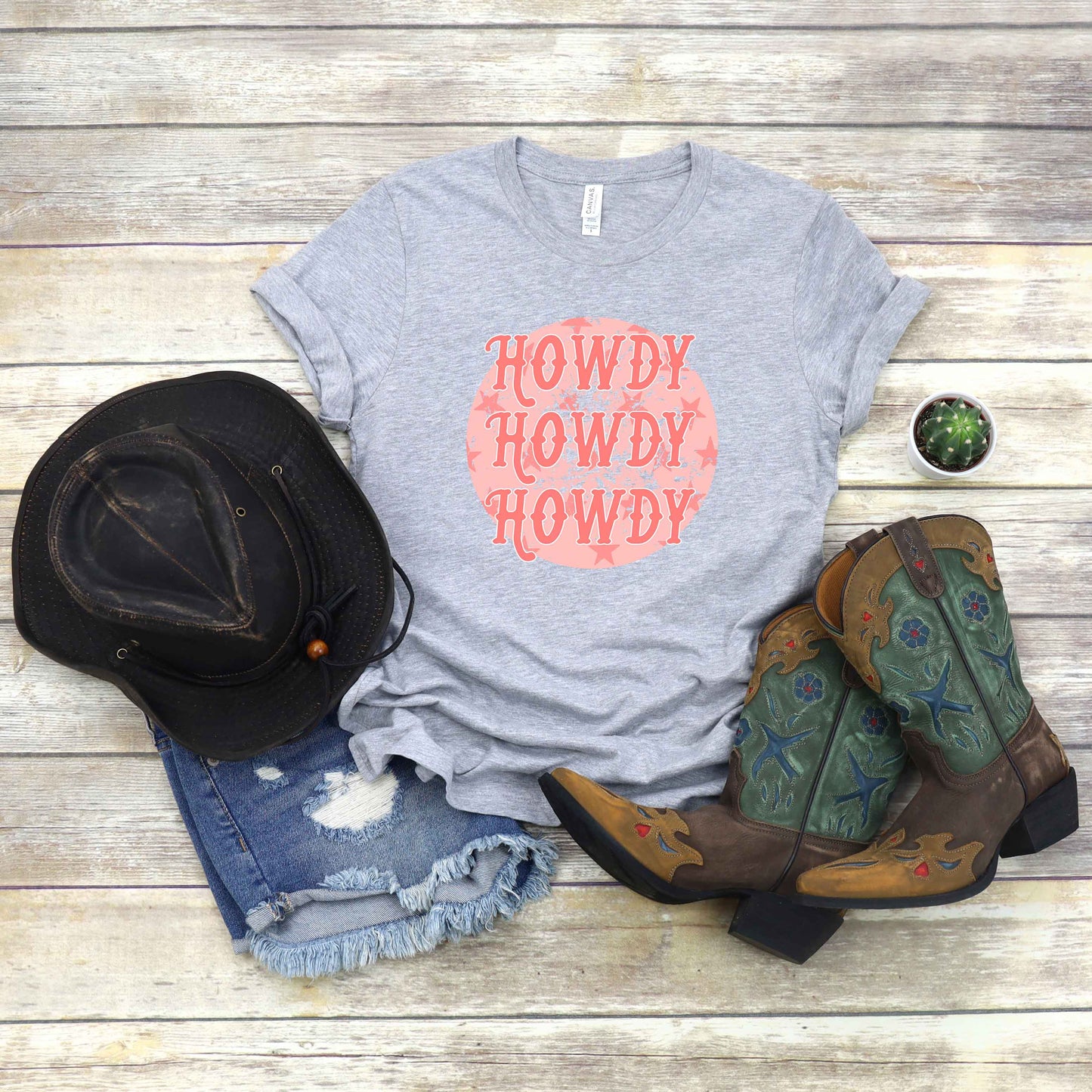 Vintage Howdy Circle | Short Sleeve Graphic Tee