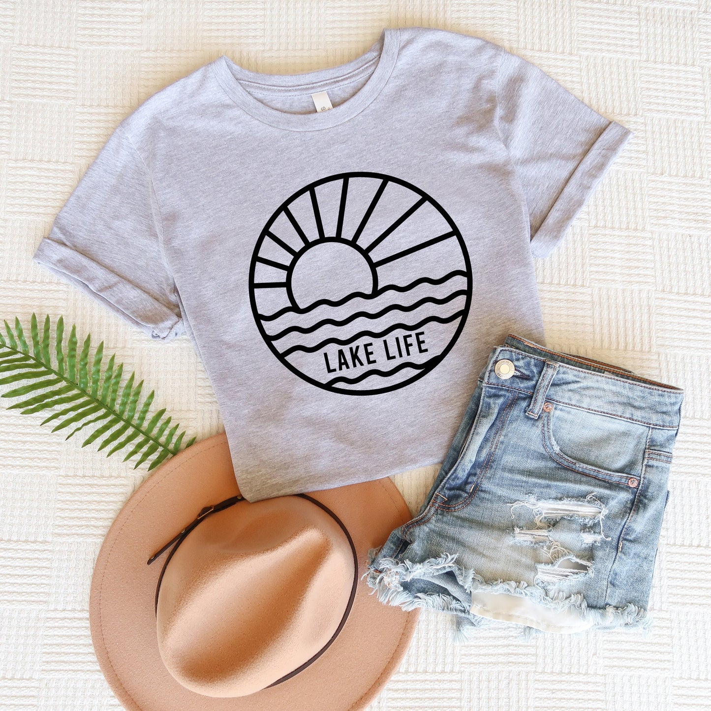 Lake Life Circle | Short Sleeve Graphic Tee