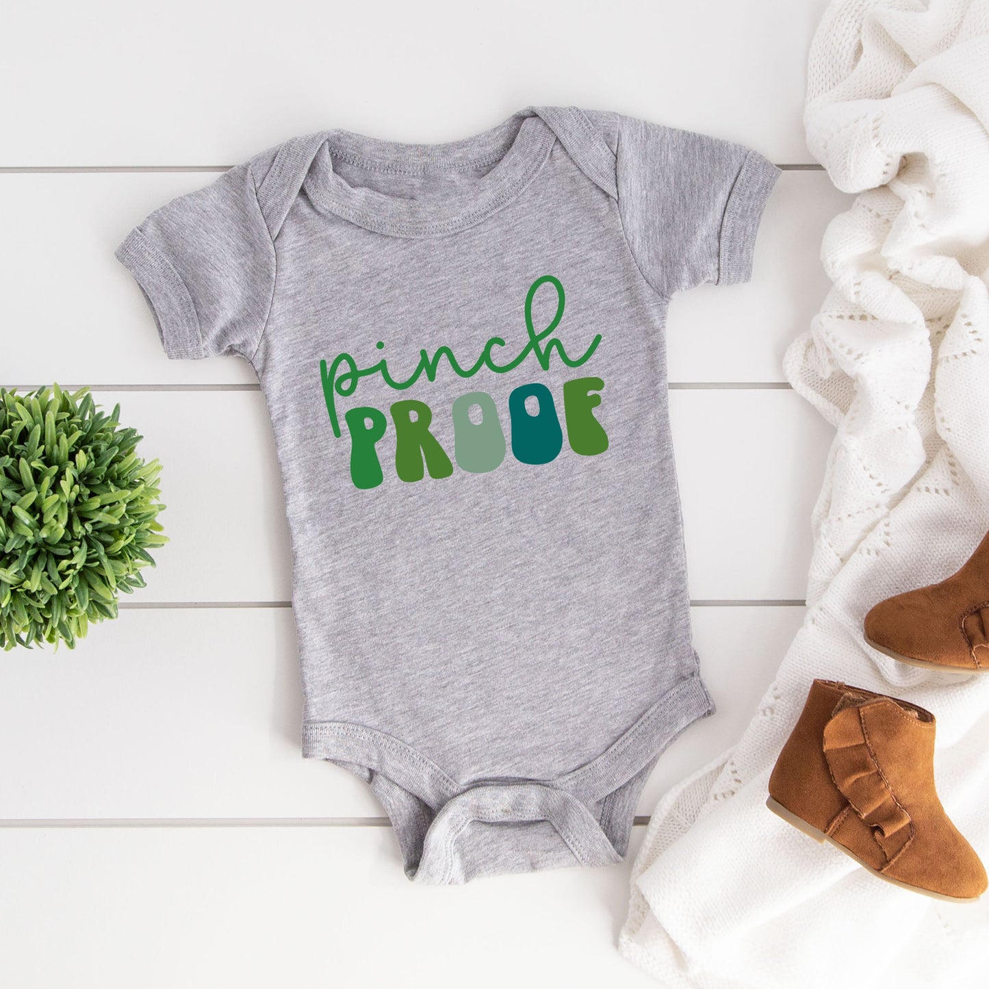 Pinch Proof Retro | Baby Graphic Short Sleeve Bodysuit