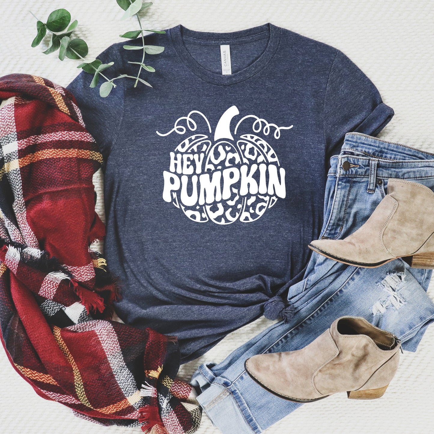 Leopard Hey Pumpkin | Short Sleeve Graphic Tee