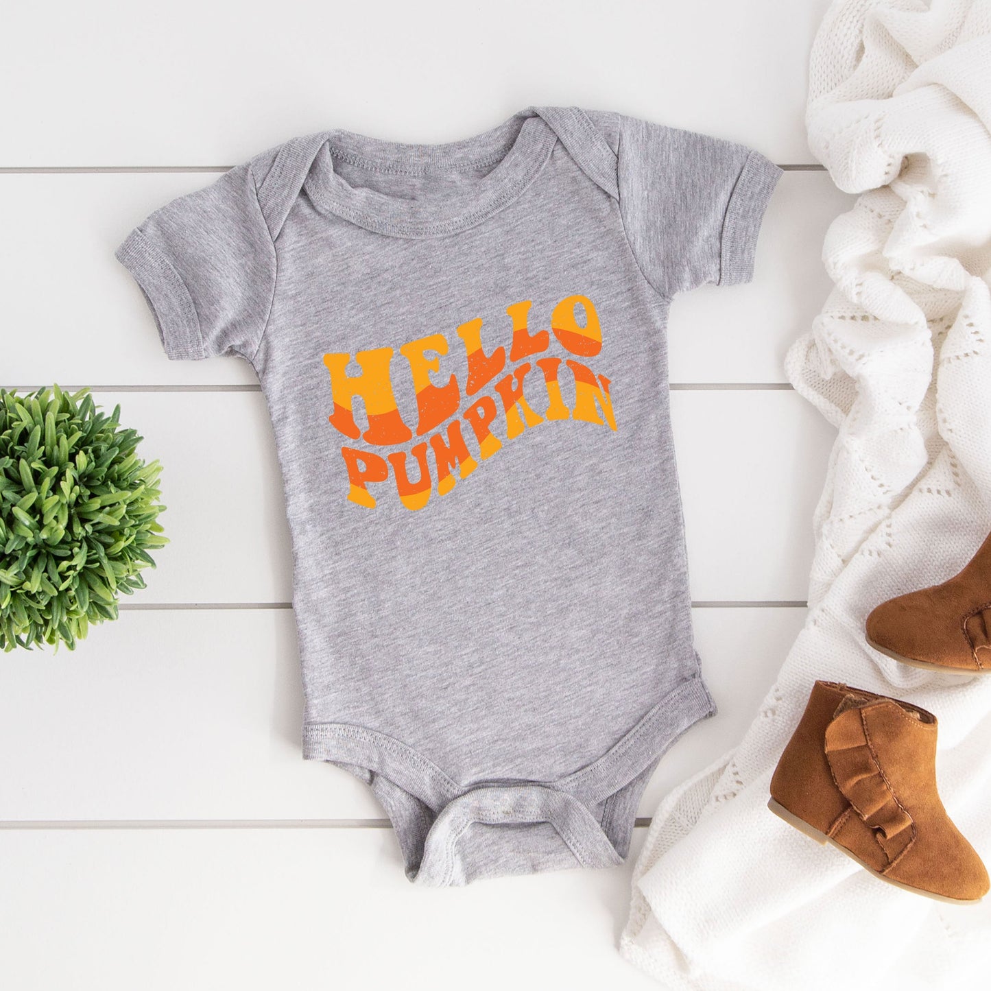 Hello Pumpkin Wavy | Baby Graphic Short Sleeve Bodysuit